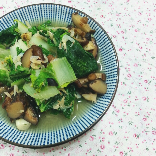 蘑菇炒青菜