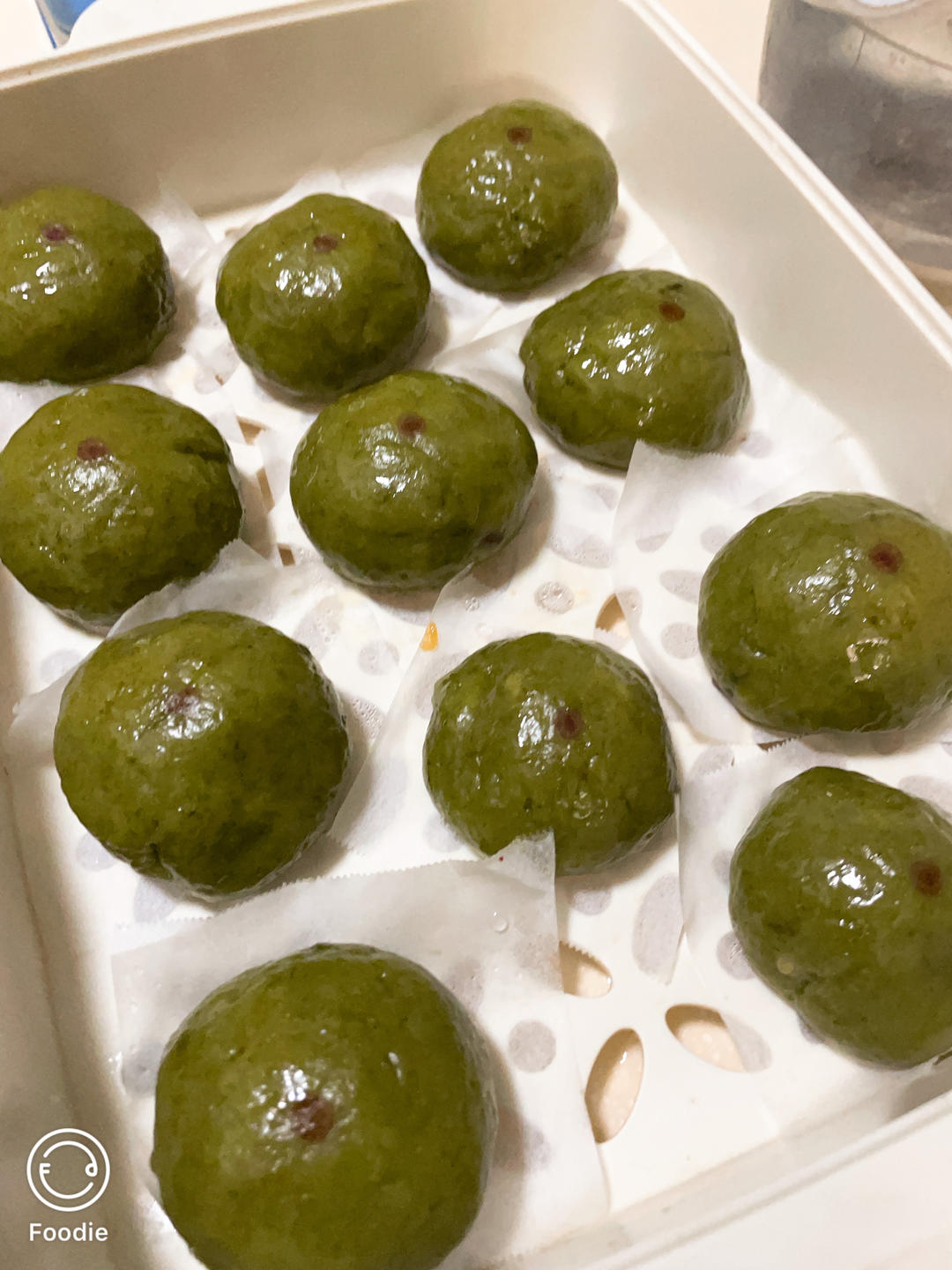 清明必吃的艾草青团