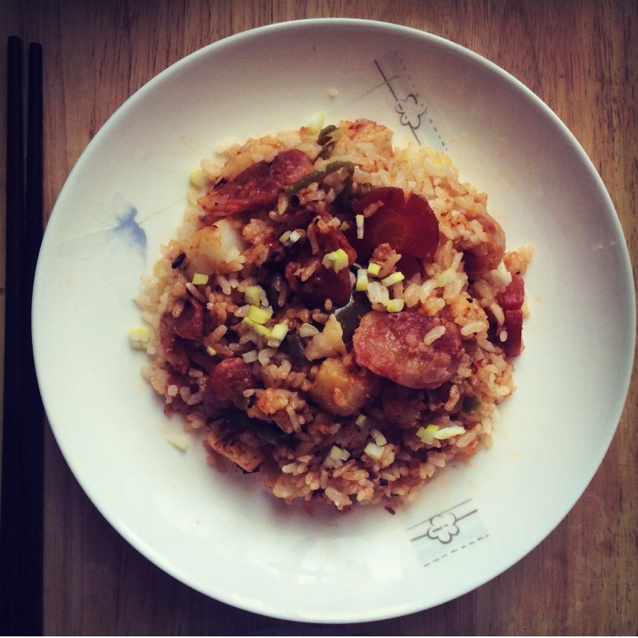韩式香肠土豆焖饭