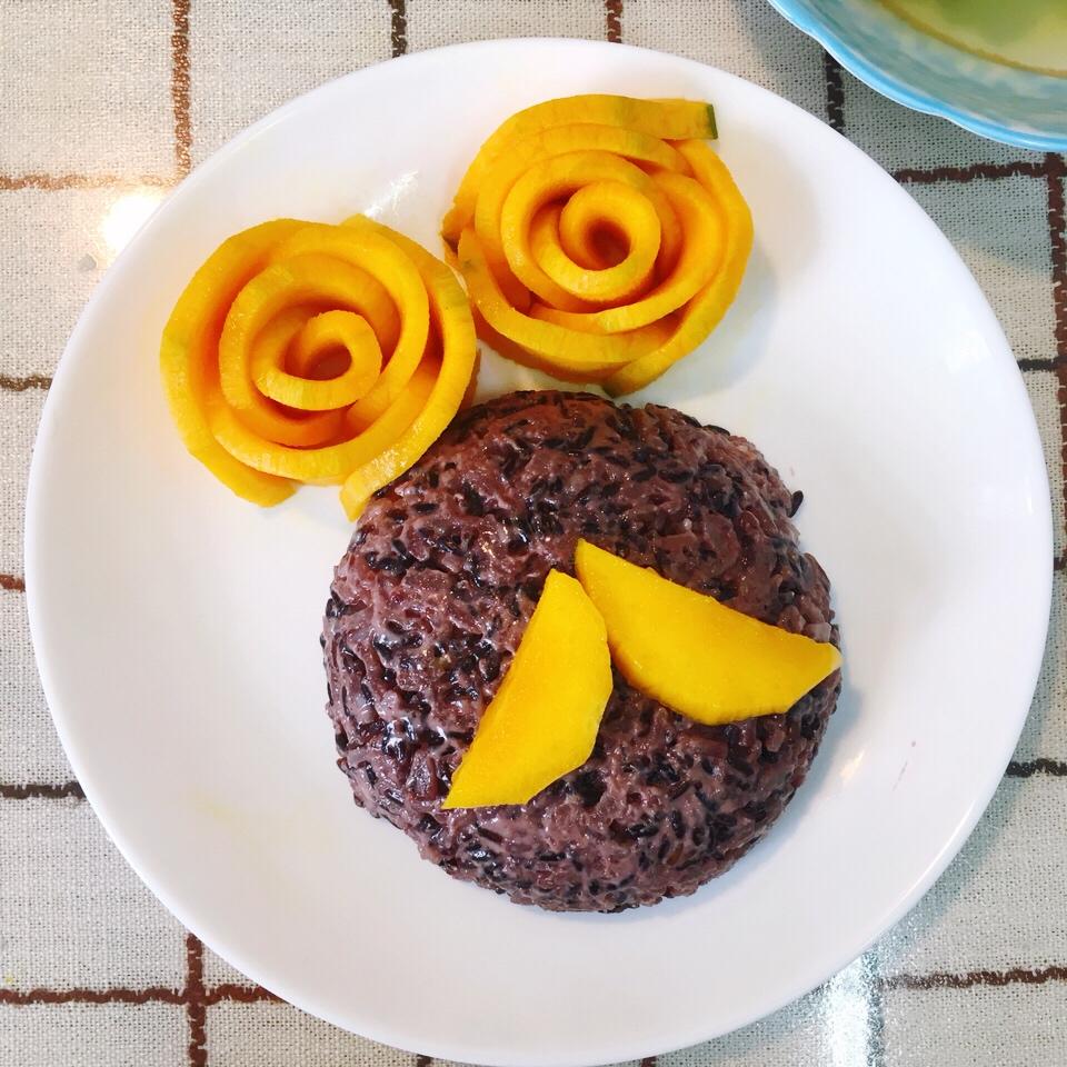 椰浆芒果糯米饭（附芒果玫瑰花做法）
