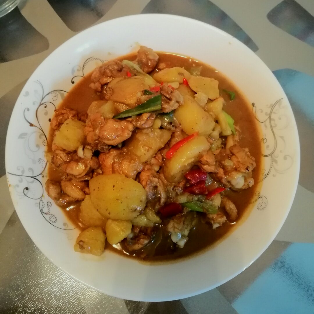 红烧土豆炖鸡腿