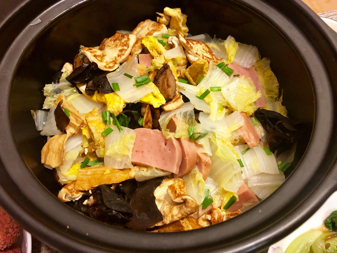 给肉都不换白菜豆腐煲