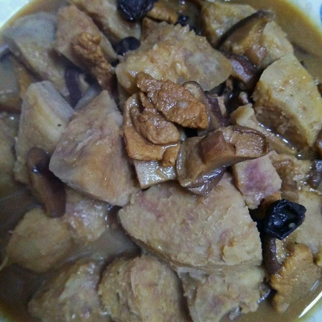 香菇肉末焖香芋(宝贝最喜欢吃的菜之一)