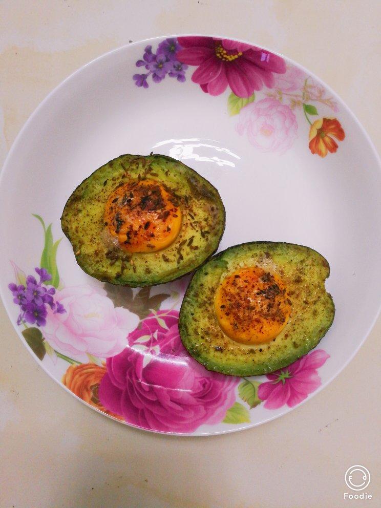 鳄梨烤蛋【逗兽族私房菜】牛油果