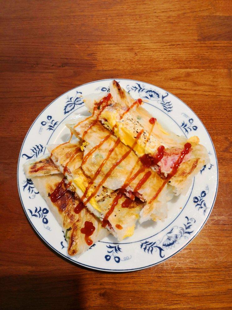 5分钟就能搞定的手抓饼早餐，酥到掉渣～