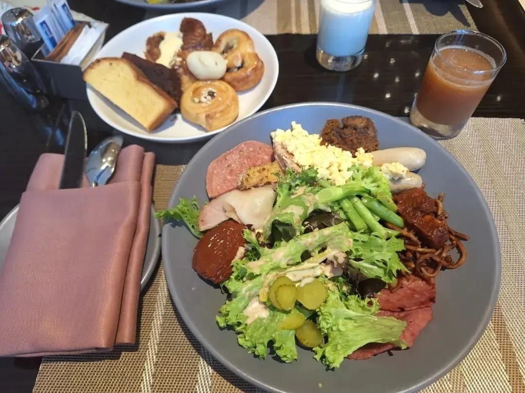 豬仔的“阿茂整餅”