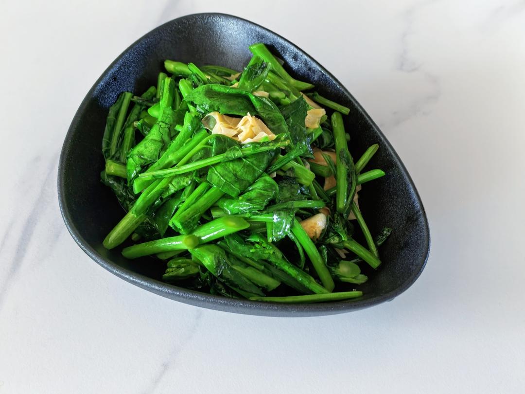 腐皮板蓝根青菜的做法