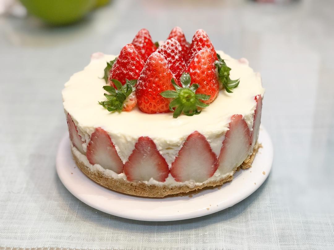 超简单的草莓芝士蛋糕
