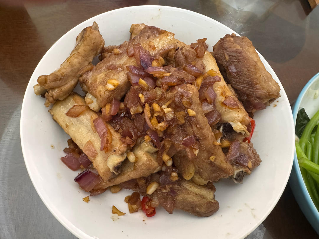 蒜香排骨