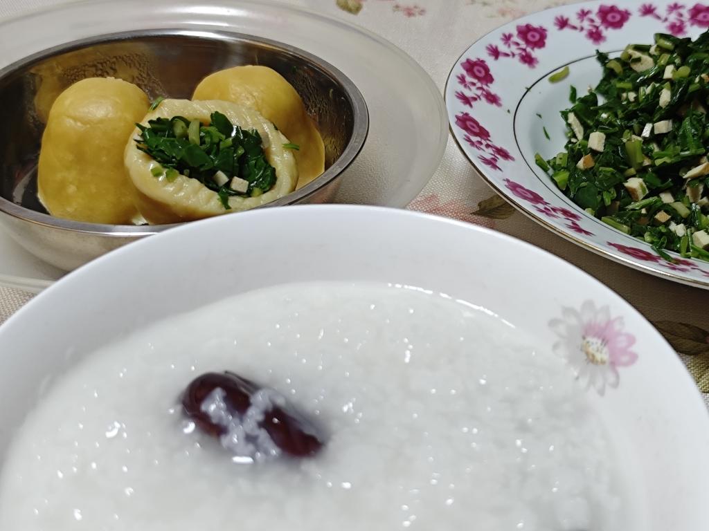 纯玉米面窝窝头(烫面.不发酵)