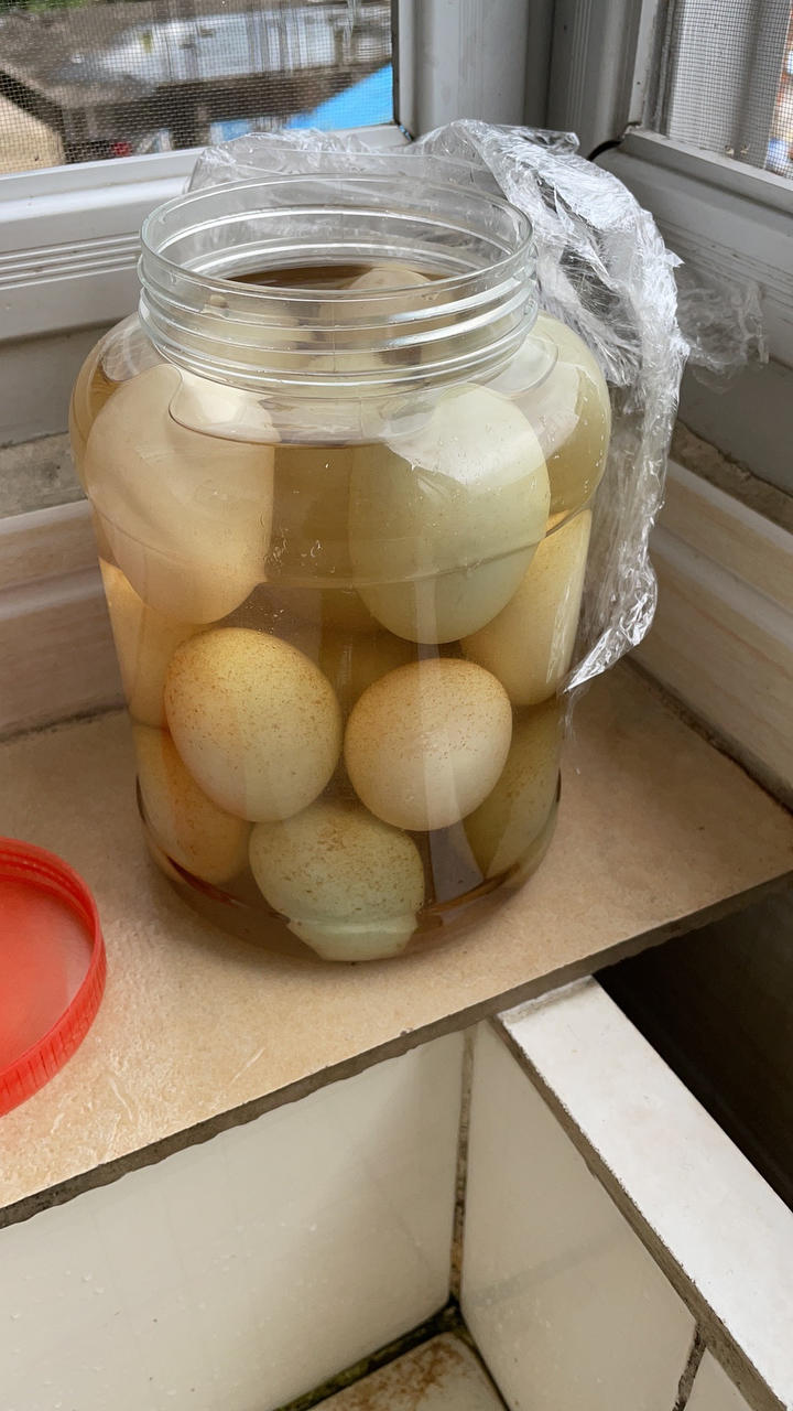 【简简厨房】腌咸鸭蛋，硬芯和出油解决方案