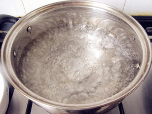 十分钟打造一碗苏式红汤面的做法 步骤2