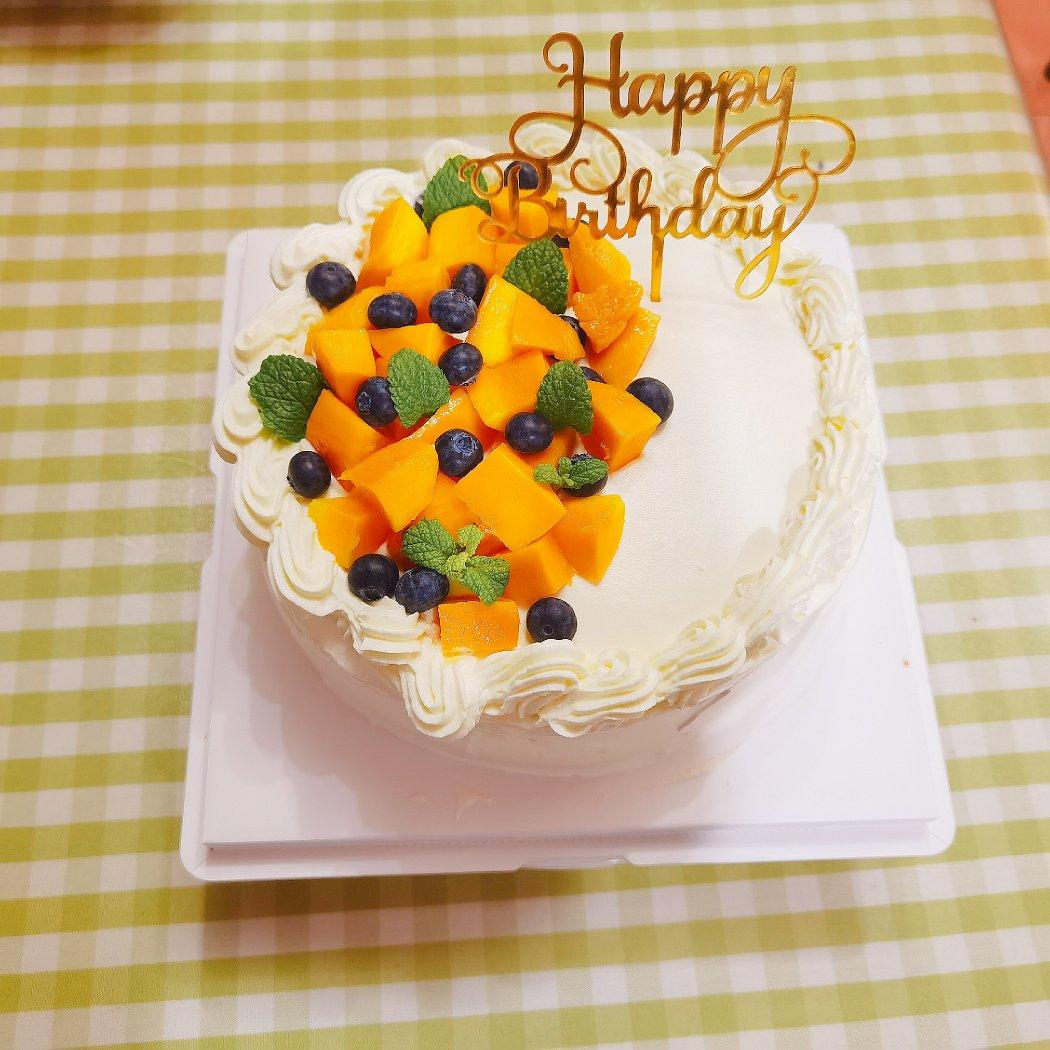 六寸生日蛋糕（戚风胚）