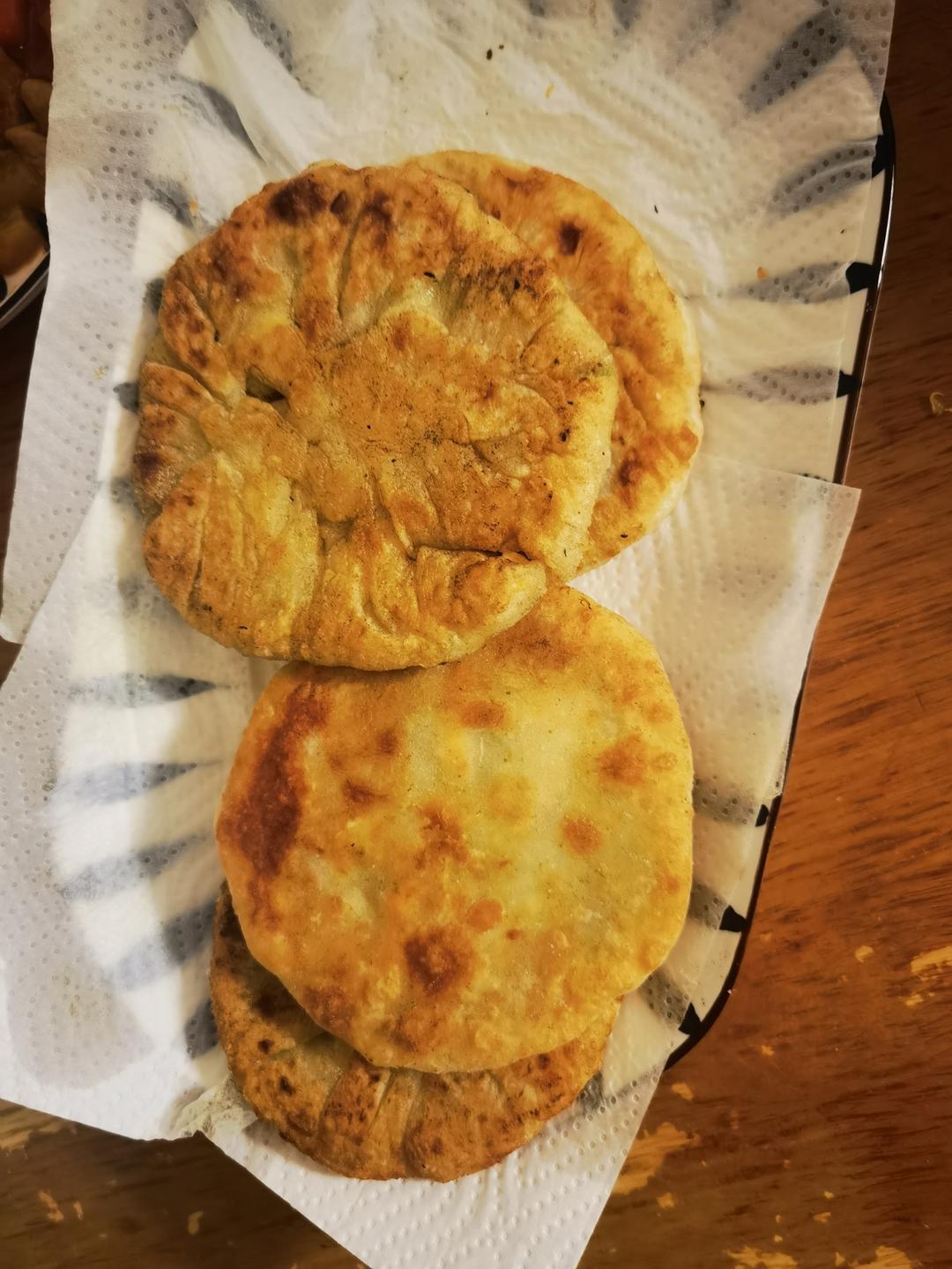 西葫芦鸡蛋虾仁馅饼（不用手和面）