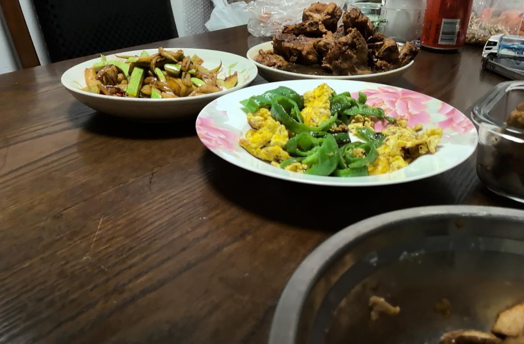 这锅汤鲜到犯规！零失败的卜卜贝小火锅～