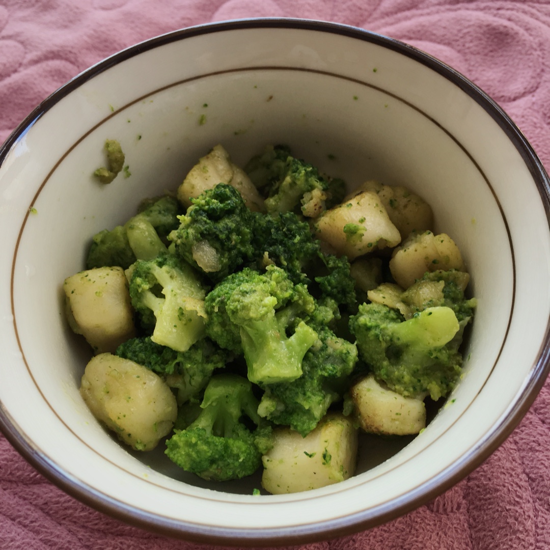 西兰花清炒龙利鱼丁