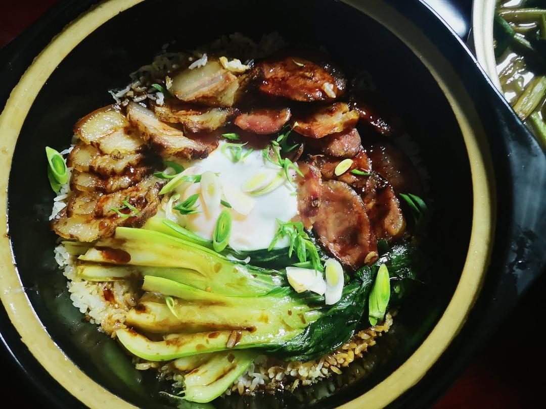 正宗广式腊味煲仔饭