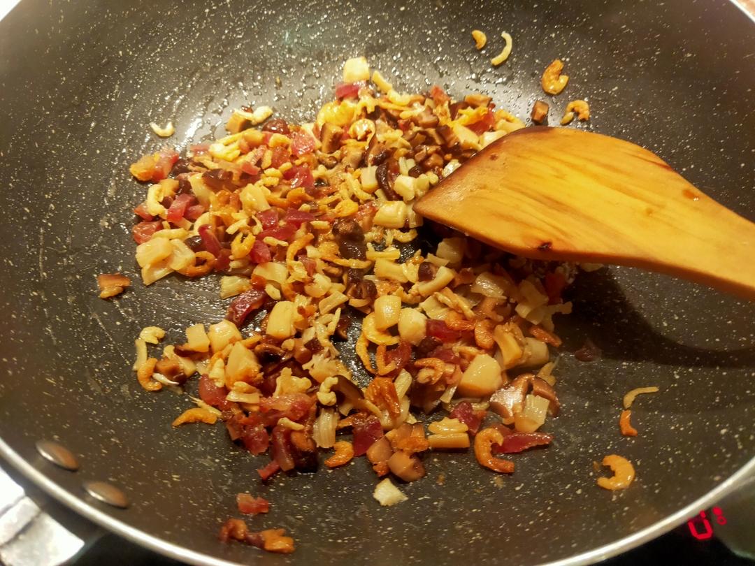 儿时的生炒糯米饭