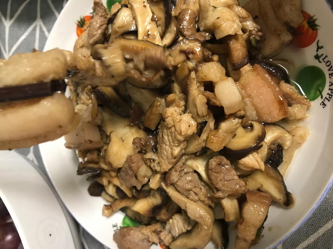 香菇炒肉