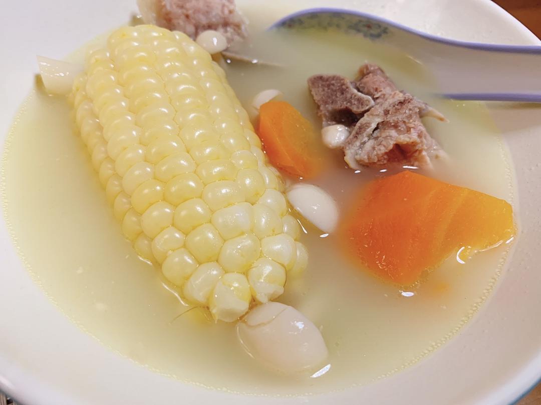 排骨玉米汤