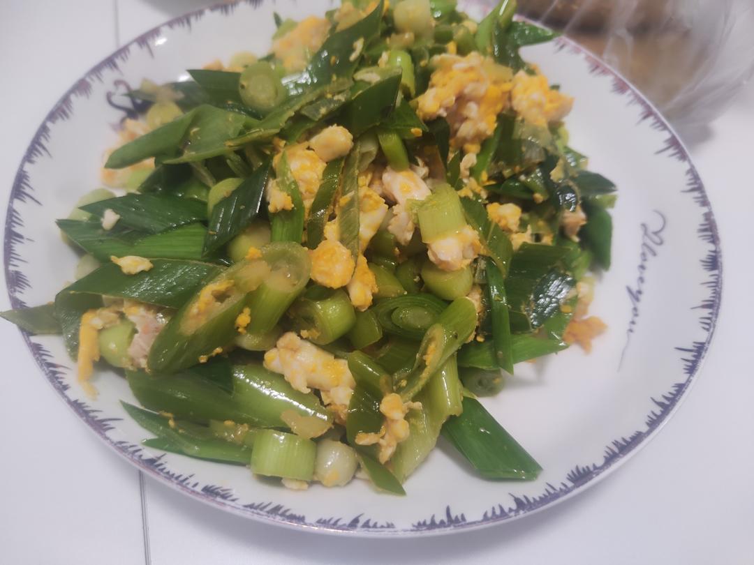 超级下饭蒜苗炒蛋