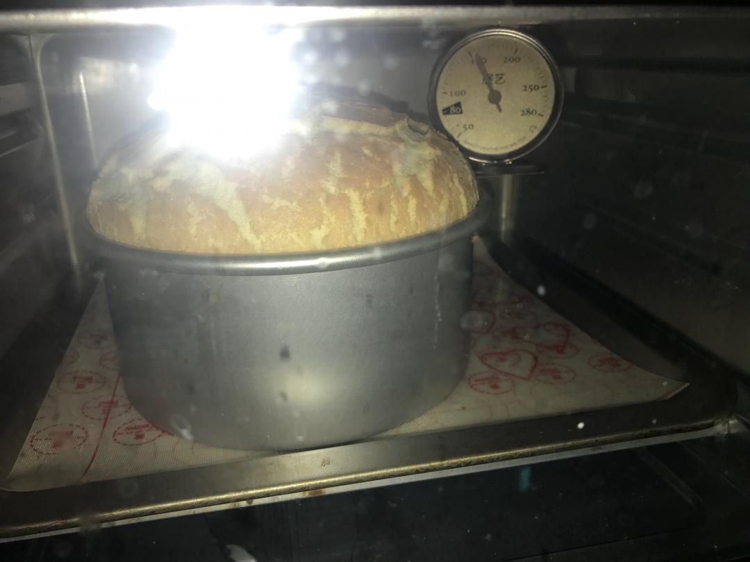 视频【软到捏不住的戚风蛋糕】新手必学，不再被气疯！