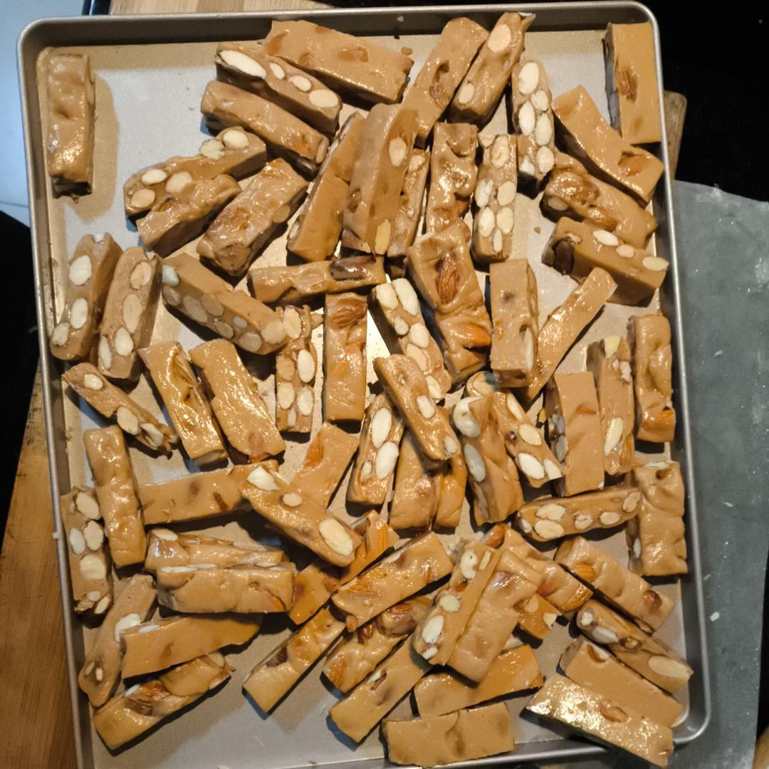 《Tinrry+》焦糖杏仁太妃糖