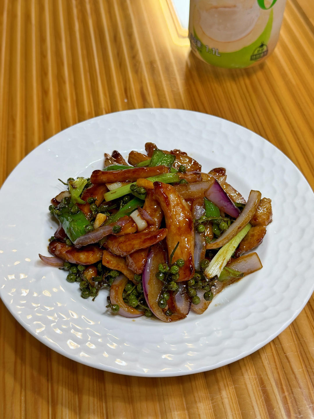 青花椒松板肉的做法