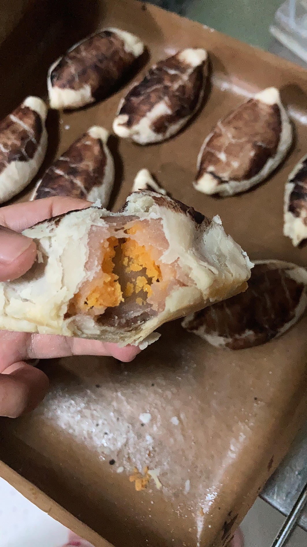 《Tinrry+》超详细教你做萌萌哒的芋头仔仔~满满咸蛋黄隔夜还能拉丝哦~