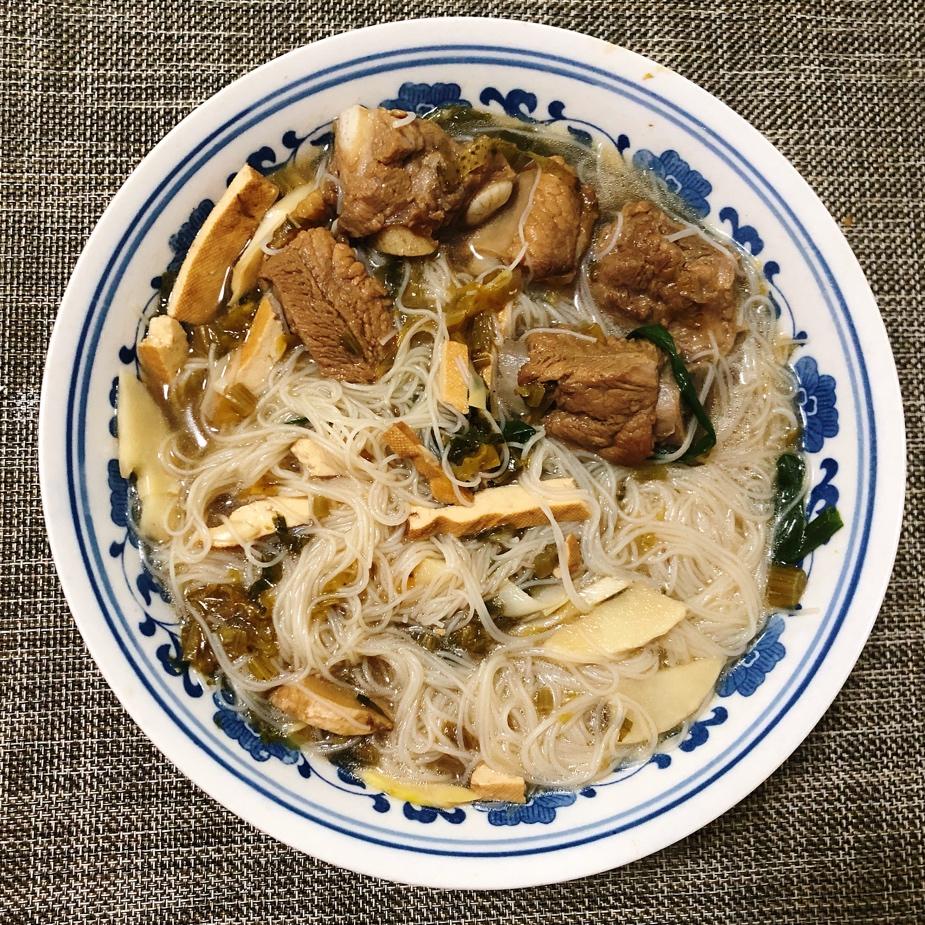 红烧排骨面