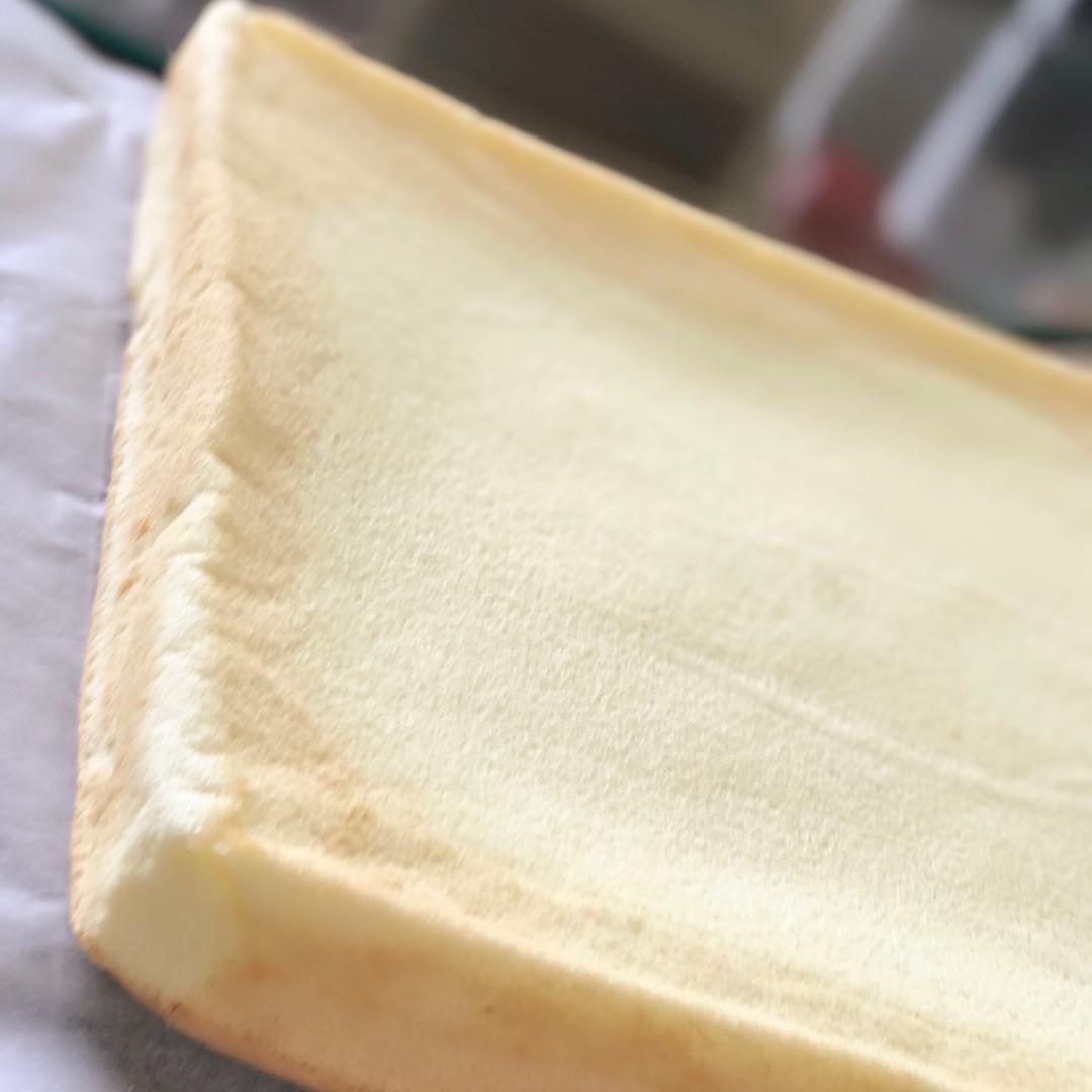 胖乎乎奶油芒果卷/不开裂不掉皮全过程详细图解烘焙视频/蛋糕篇6：「厚卷」