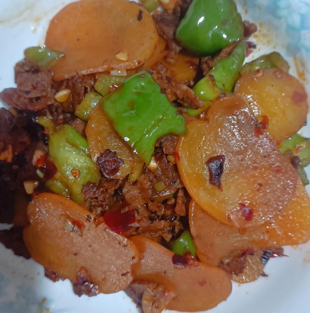 干锅土豆片