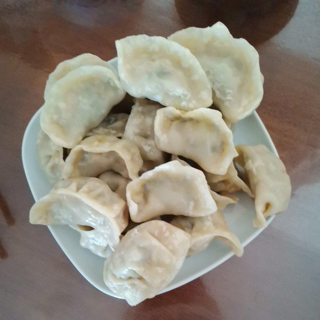 槐花肉馅饺子（蒸饺）