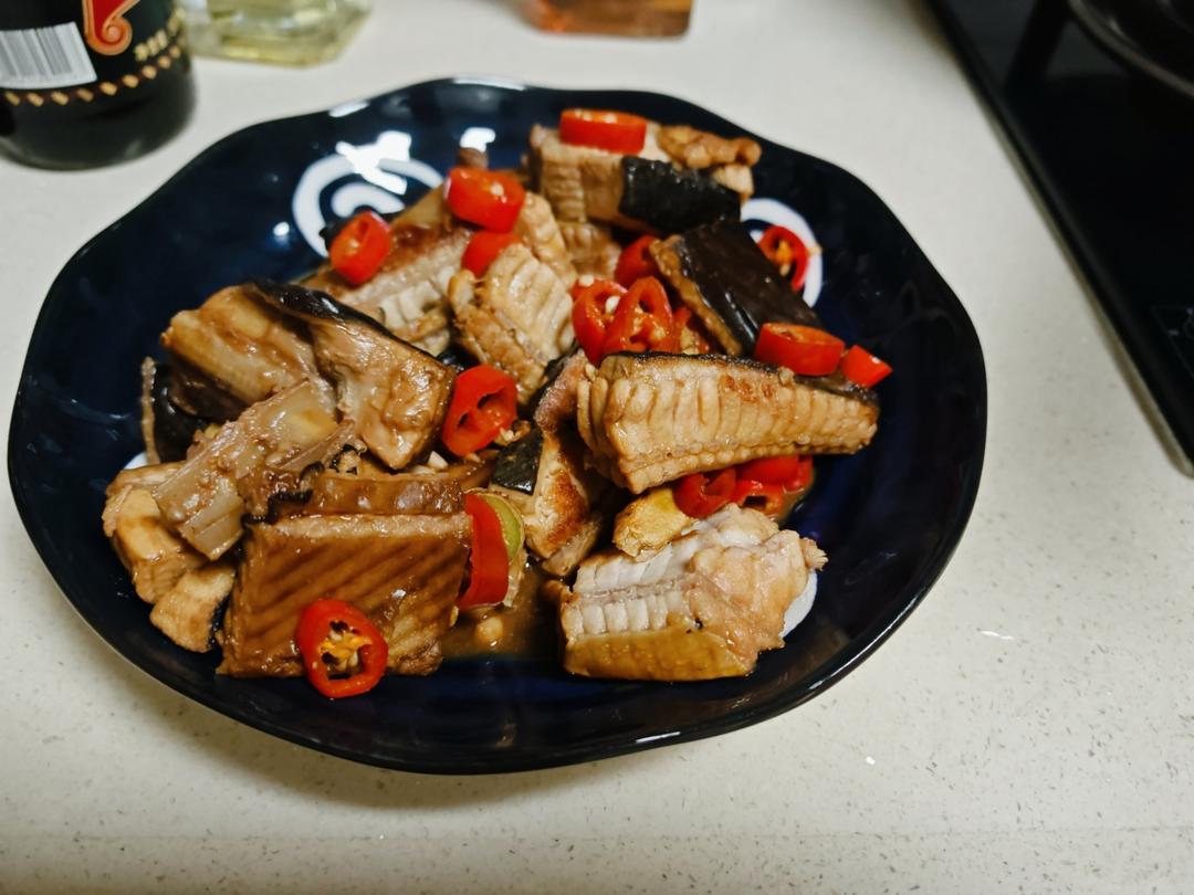 厨房小白都能成功的红烧鲨鱼（鲨鱼煲）