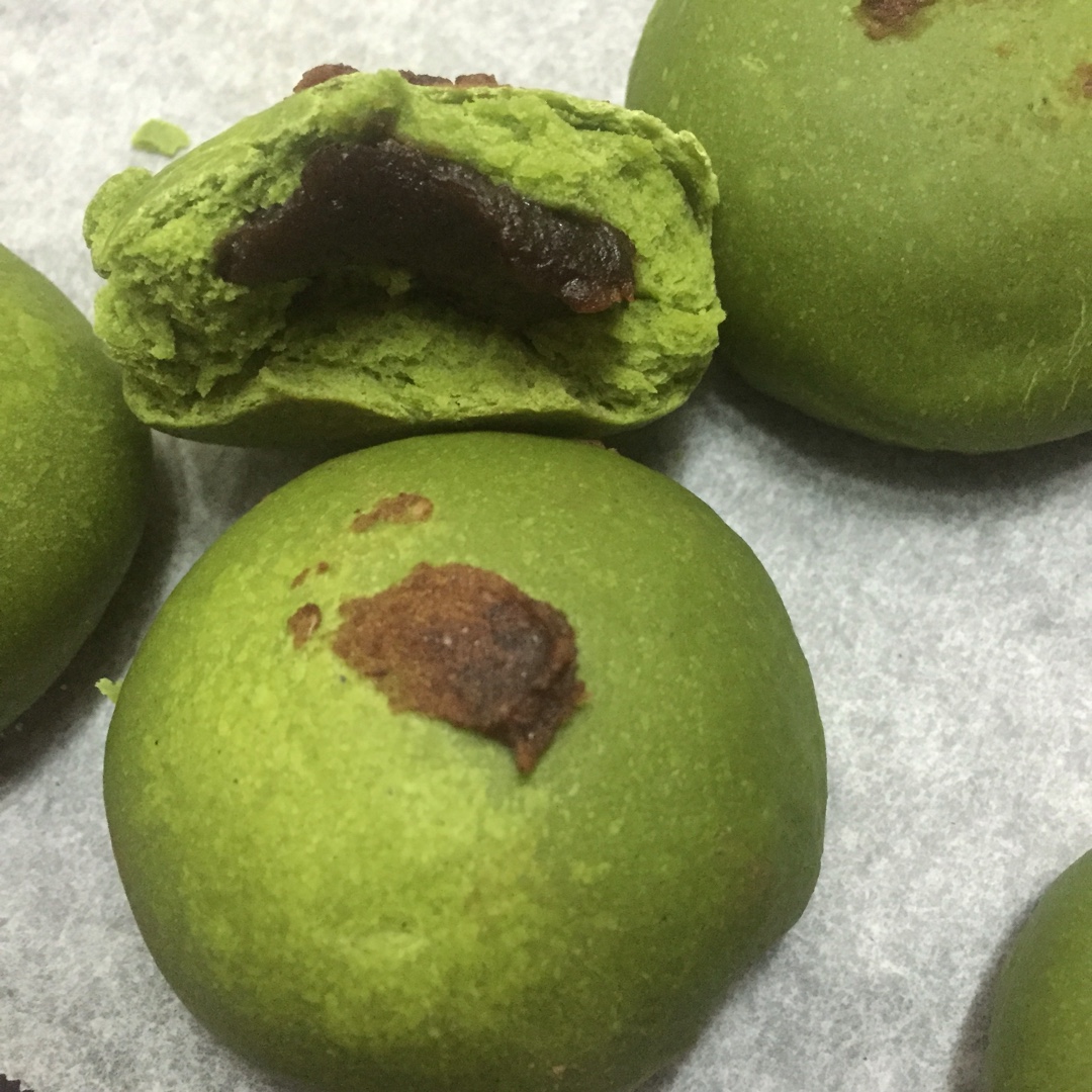 抹茶红豆软面包