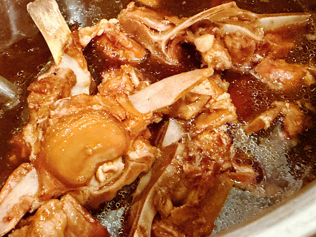 堂妈教你做红汤羊蝎子火锅