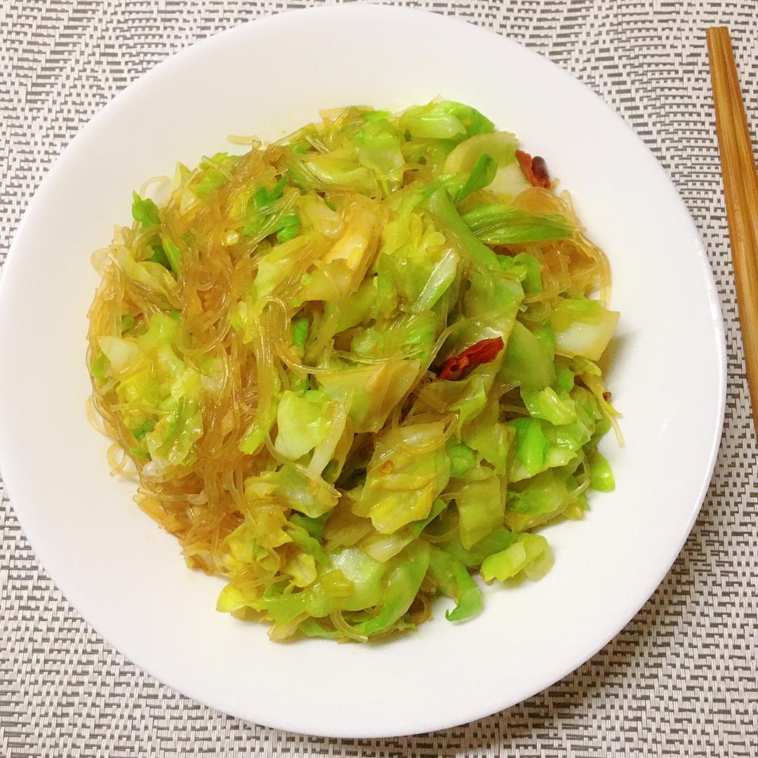 卷心菜炒粉丝 Glass noodles with Cabbage