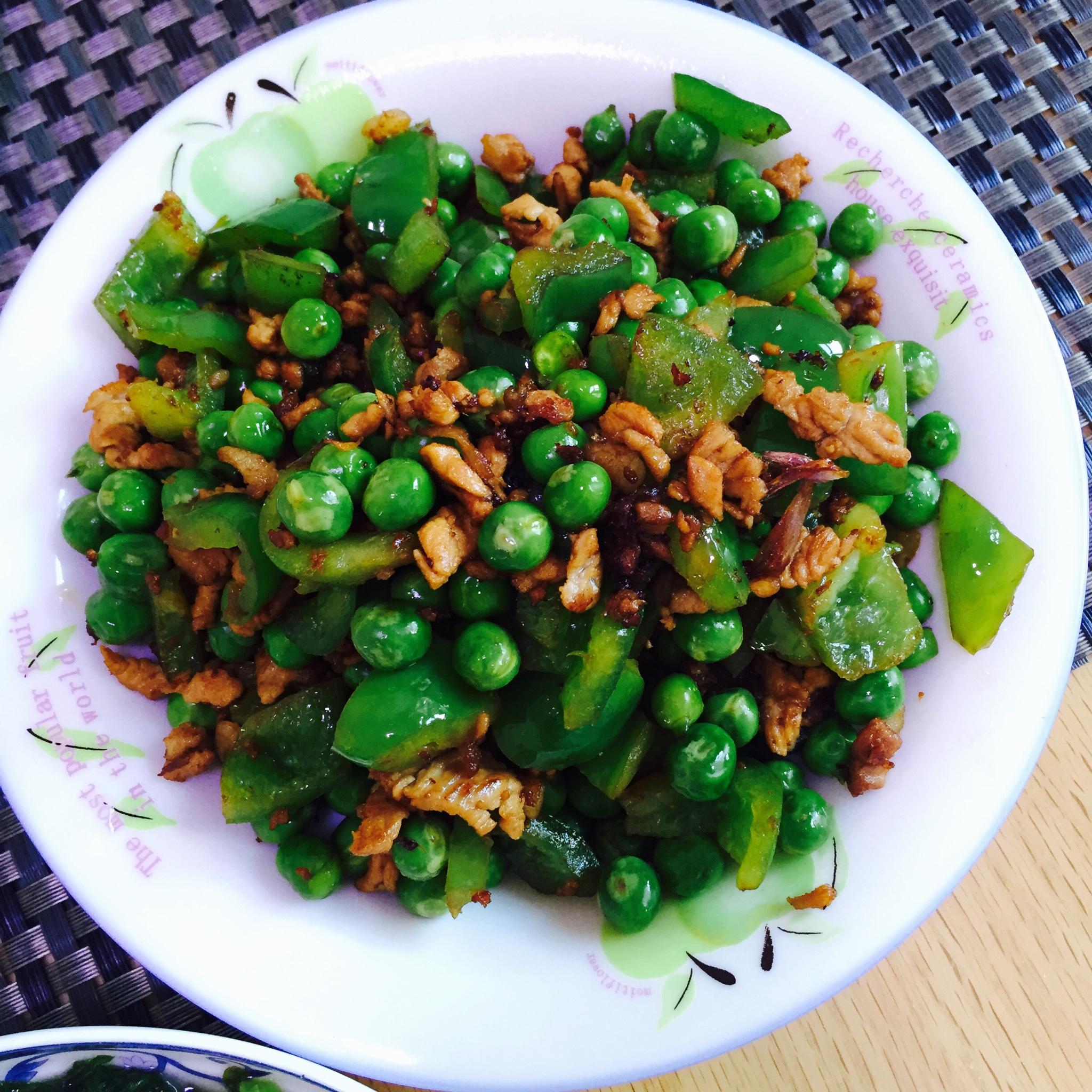 豌豆青椒肉丝的做法