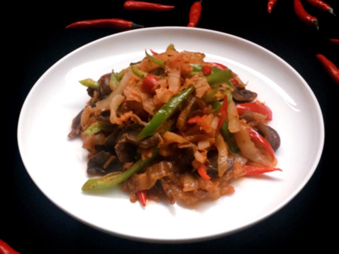 韩式辣泡菜爆炒鸭胗 | 三分钟就能做好的快手下饭菜