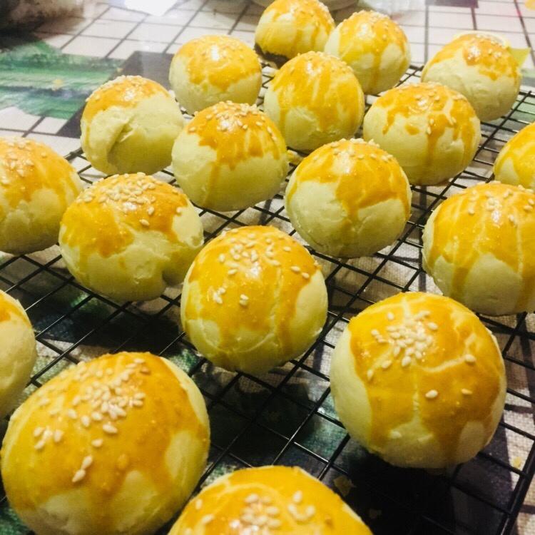 蛋黄酥酥酥（超级奶香黄油版）