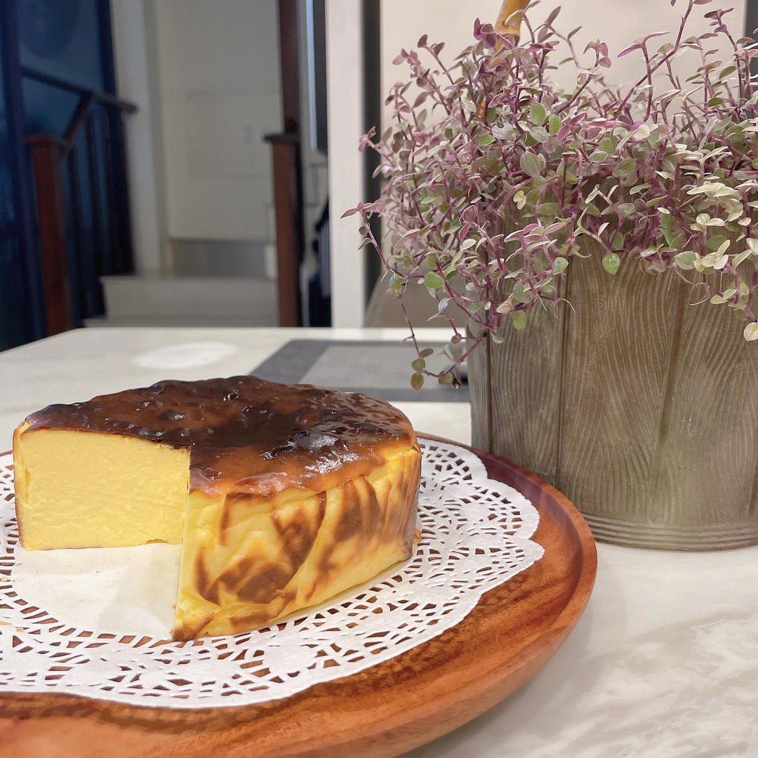 巴斯克重芝士蛋糕