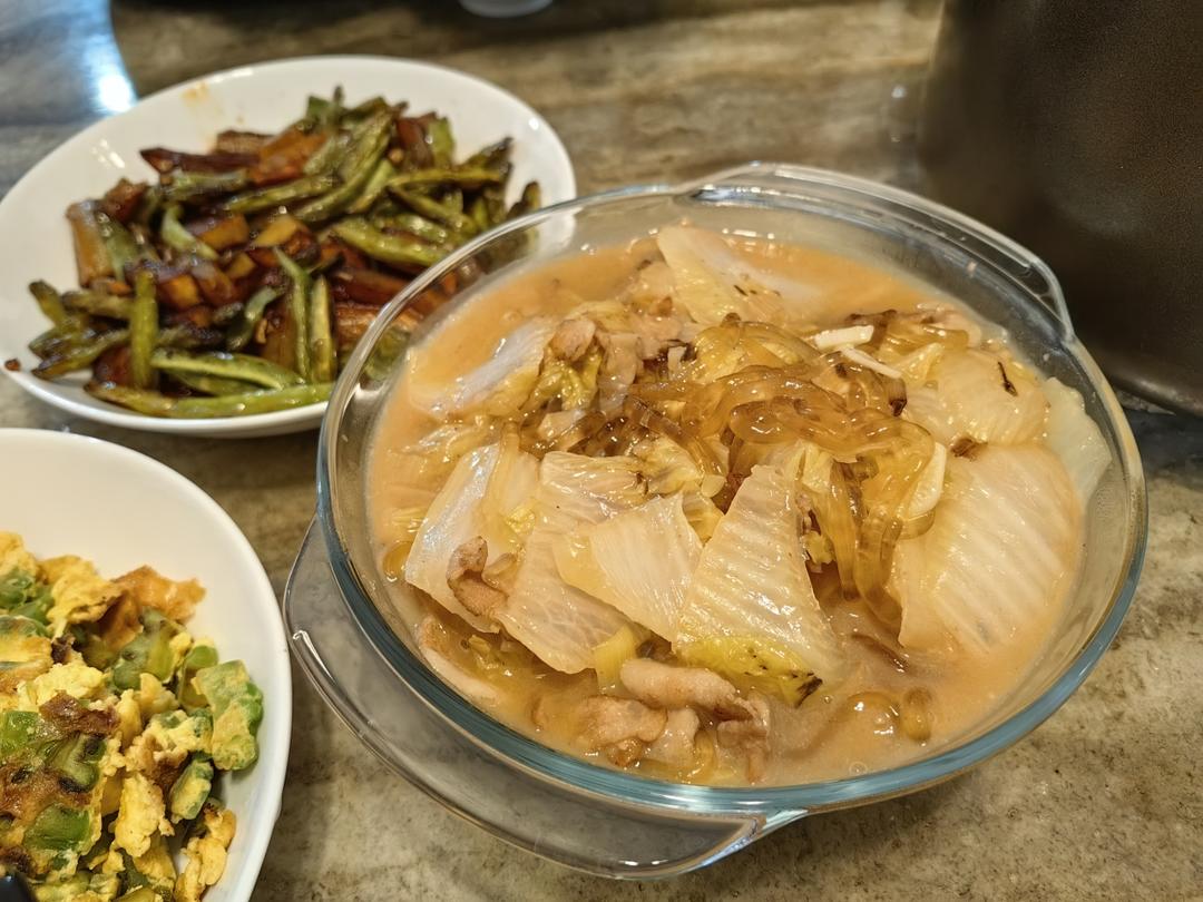 地道东北猪肉白菜炖粉条