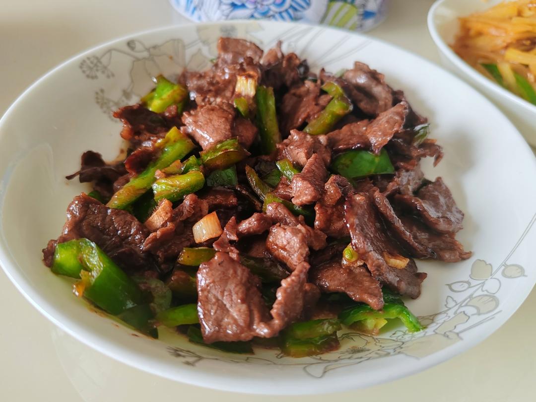 家常青椒炒牛肉🥩