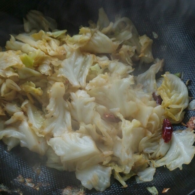阿婆手撕包菜