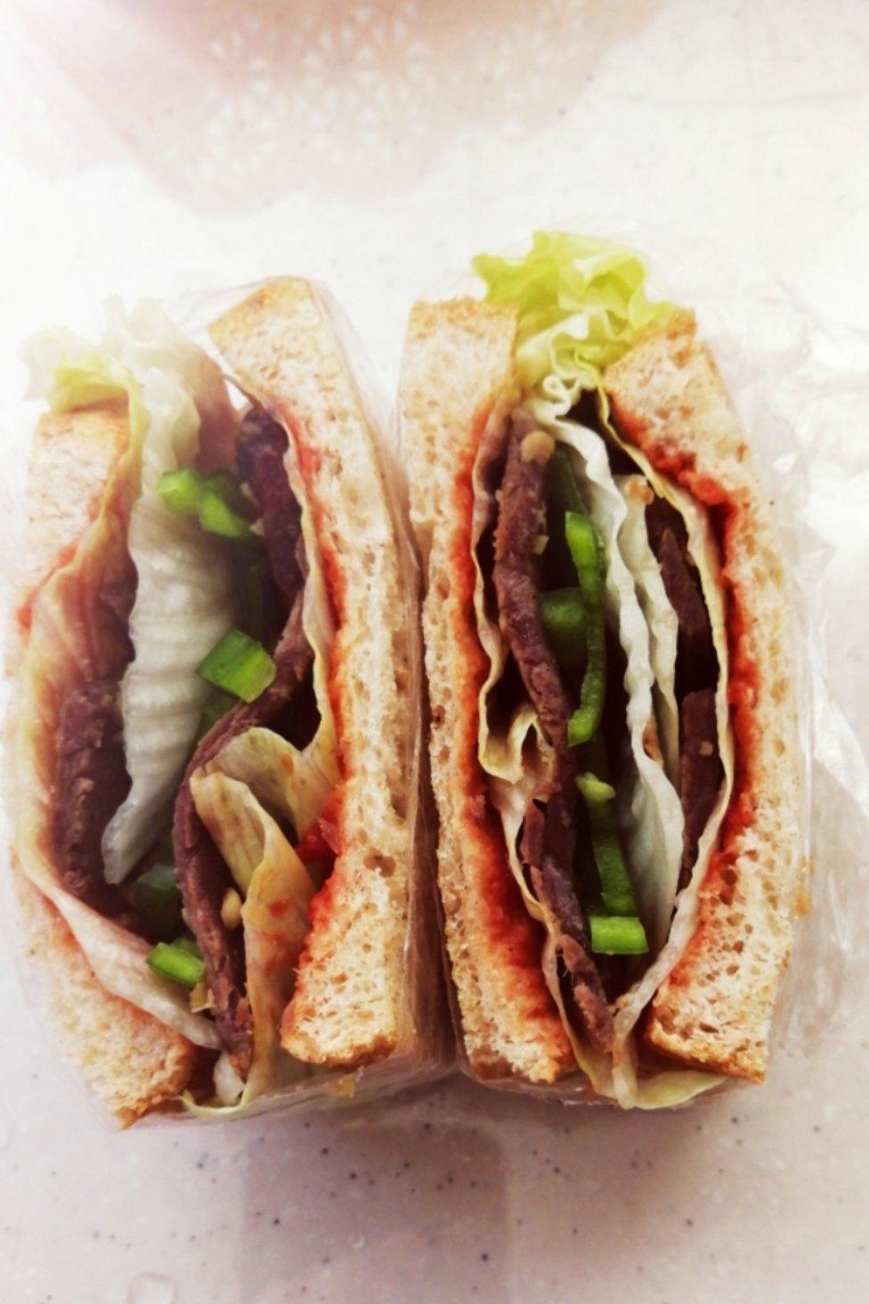 如何做超厚的沼三明治~详细tip！牛油果鸡蛋午餐肉三明治~