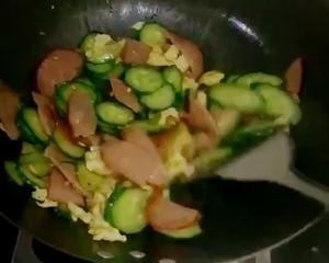 黄瓜鸡蛋火腿片片的做法 步骤3