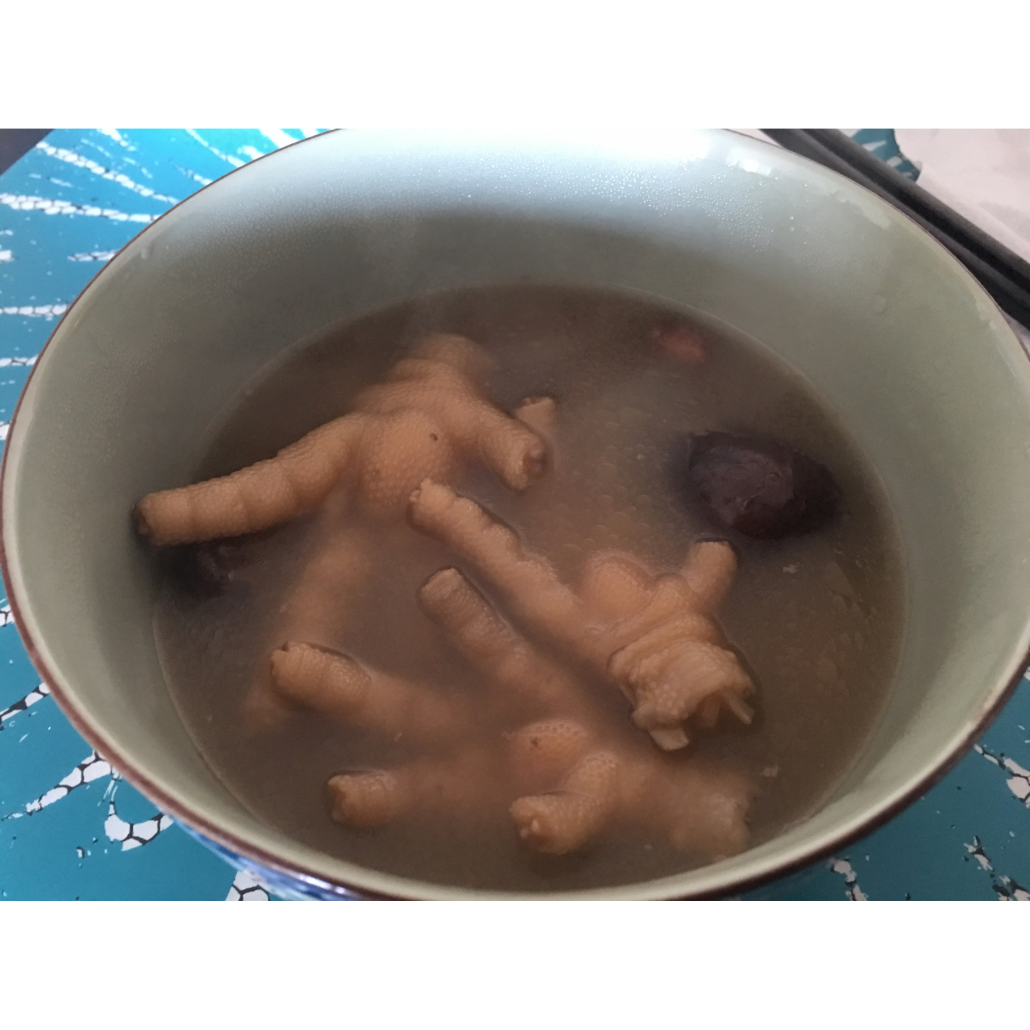 花生眉豆鸡脚汤