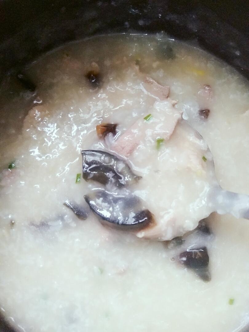 十五分钟快手之香滑皮蛋瘦肉粥(附五分钟电饭煲电压力锅更快捷方法)
