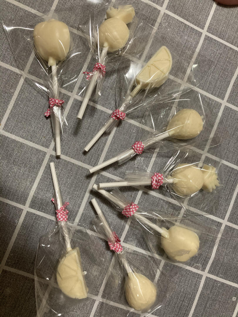奶酪棒（秒杀市面上的妙可蓝多、女儿每天至少吃两支）
