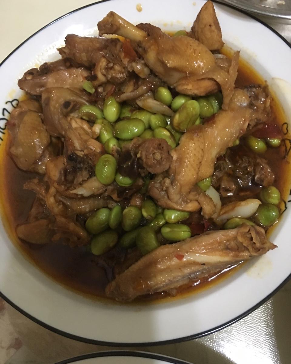 红烧鸡烧毛豆